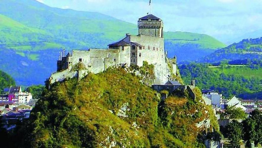 Tithome 1 - Gare, Centre Ville, Vue Montagne Et Chateau Лурд Екстер'єр фото